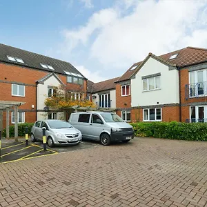 Edward's Court, Lovely And Cosy 2bed - West Bridgford Apartment
